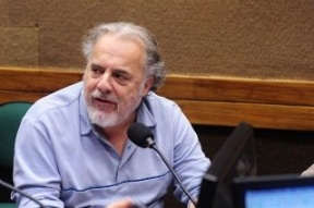 Cacalo recebe título de Cidadão Emérito de POA